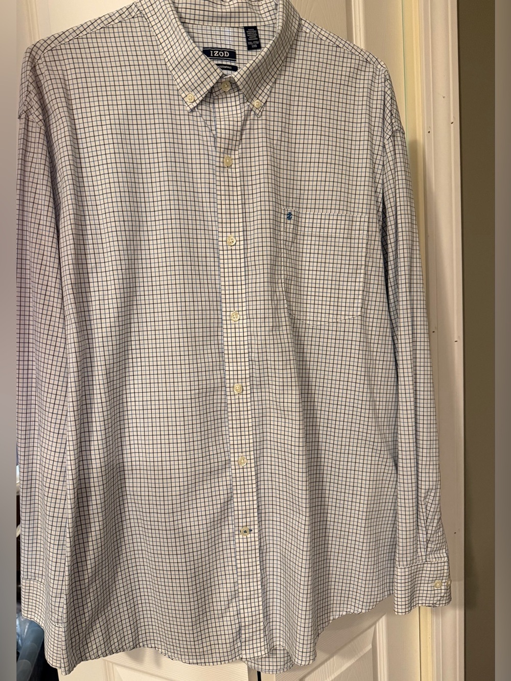Izod Mens Button Down Shirt, XXL, Great Condition